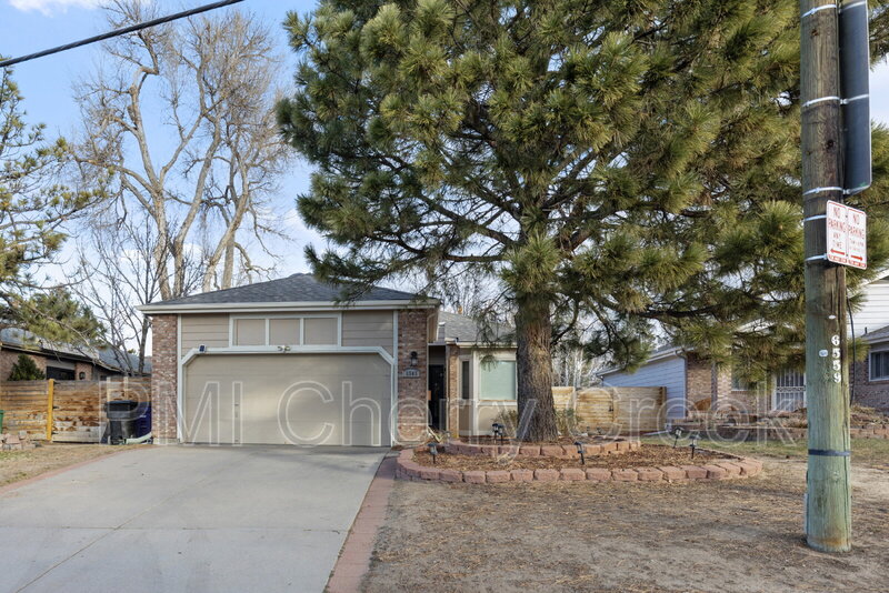 Denver House: 6545 E Exposition Ave