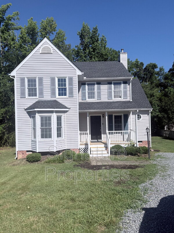 Richmond House: 12521 Hillgate Ln