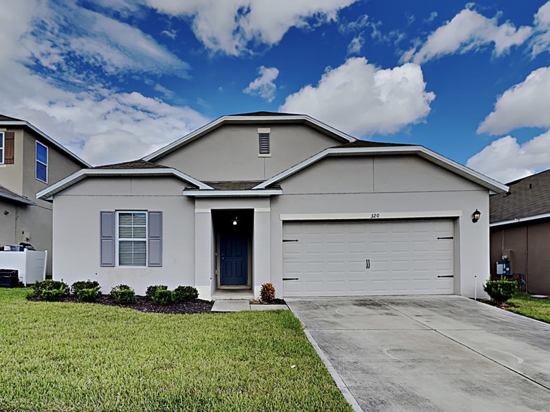 Davenport House: 320 Aberdeen Dr