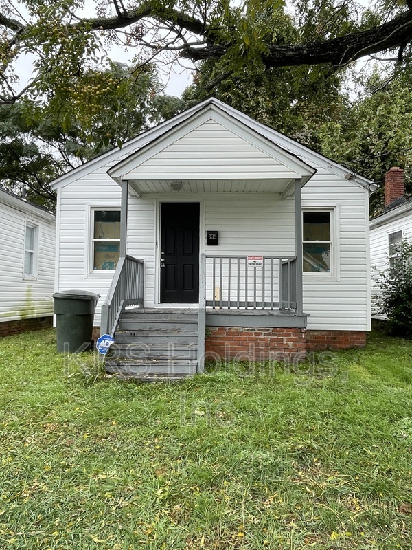 Newport News House: 839 21st Street