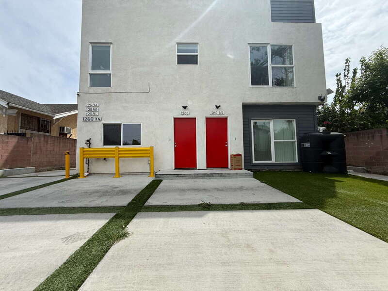 Los Angeles Condo: 1260 Leighton Avenue