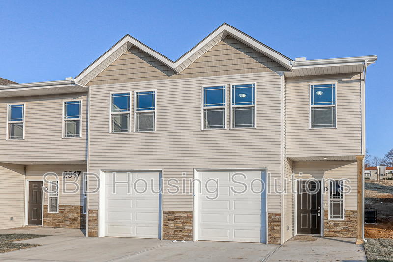Independence Townhome: 2908 S Harvard Ave