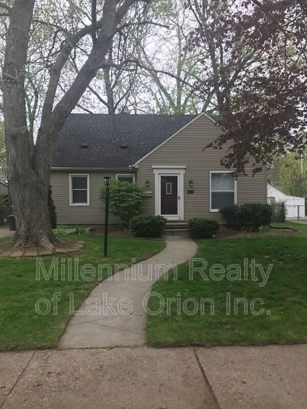 Berkley House: 2800 Ellwood Ave