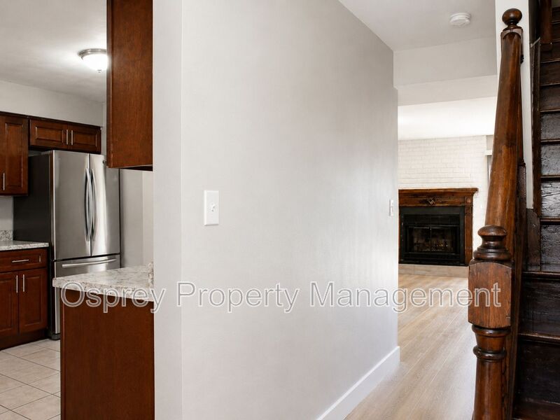 Renovated End-Unit Townhome in Virginia Beach - Photo 6