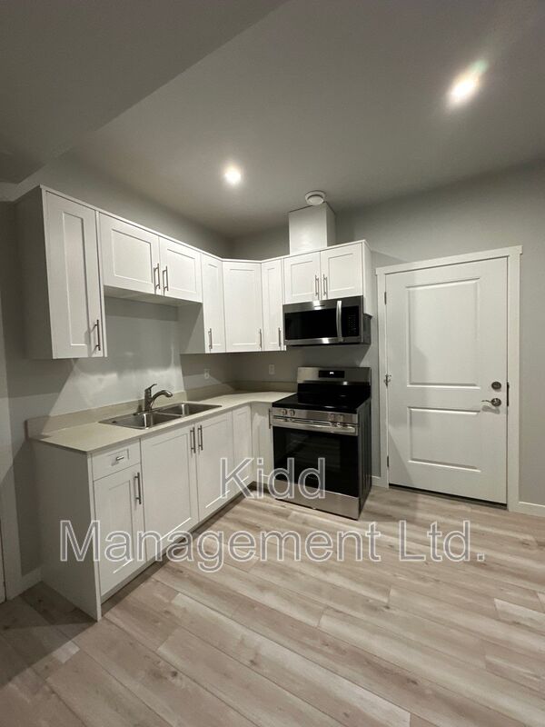 Prince George House: Monterey Rd 150 B