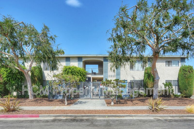 Los Angeles House: 12939 Bonaparte Ave.
