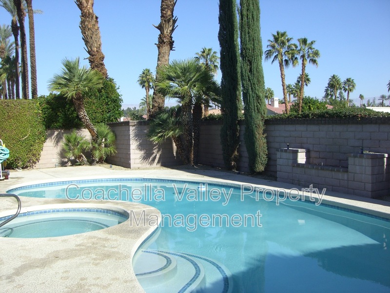 Cathedral City House: 36532 Via Abeja