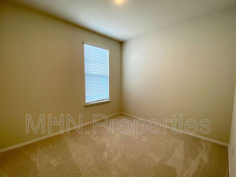 *First Time Rental*  3 bed/2 bath BRAND NEW BUILD home, located in Seguin! - Photo 15