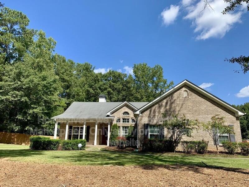 Mableton House: 280 Lane Dr SW