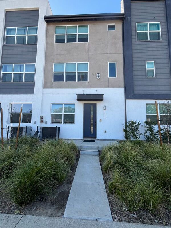 Rancho Cucamonga House: 7819 Paxton Pl