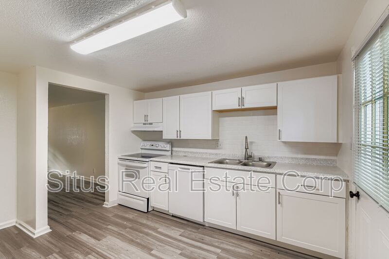 Lakewood House: 8113 W. 9th Ave.