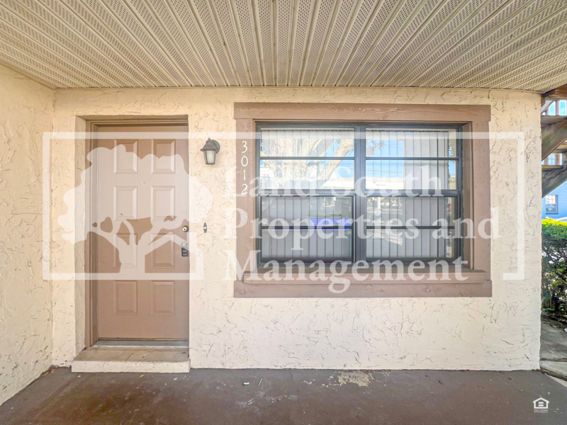 Lakeland House: 3012 Skipper Place
