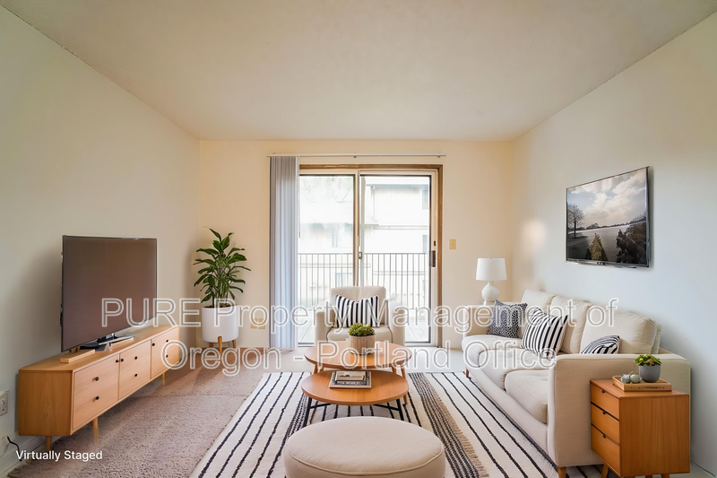 Portland Apartment: 14124-14212 NE Sandy Blvd