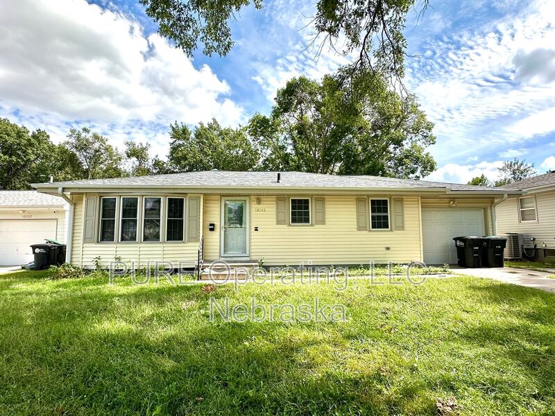 Omaha House: 12143 Ohern St