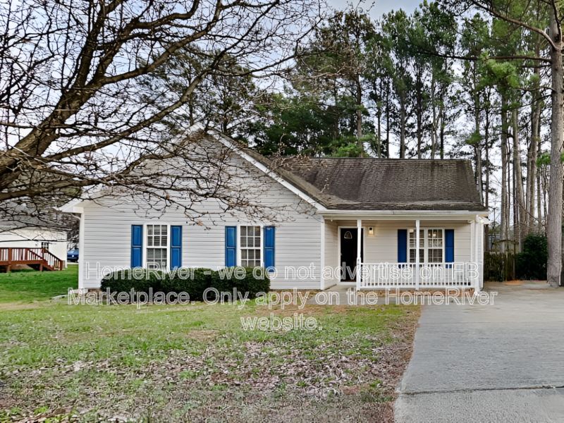 Wake Forest House: 862 N Taylor St