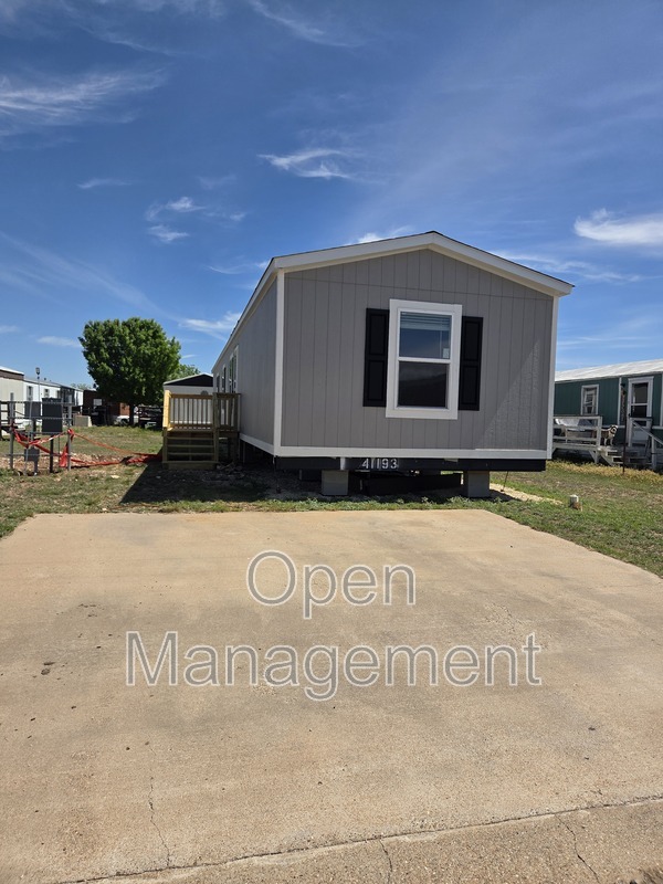 San Angelo House: 3300 Voight Blvd