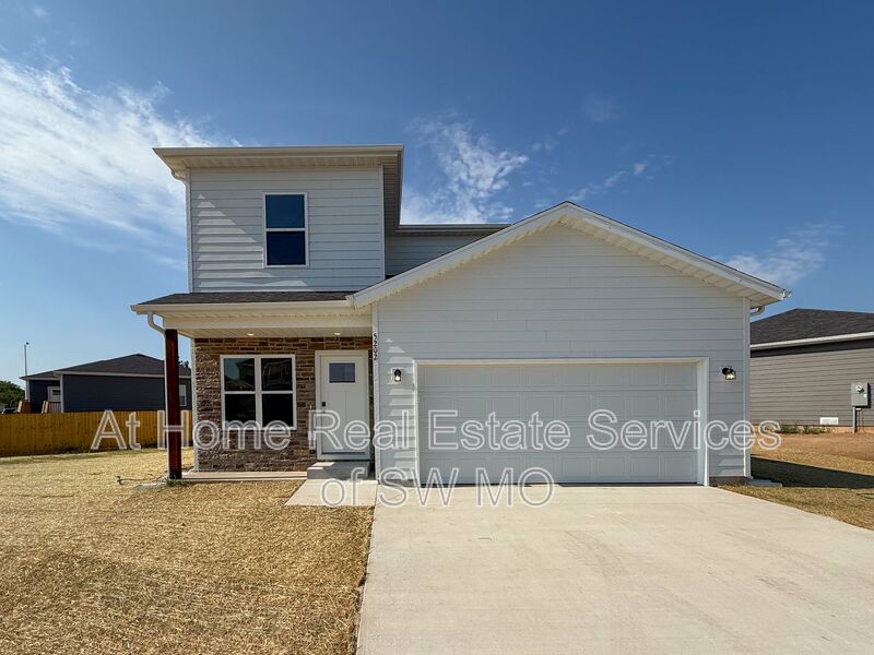Springfield House: 5202 W Crestmere Dr