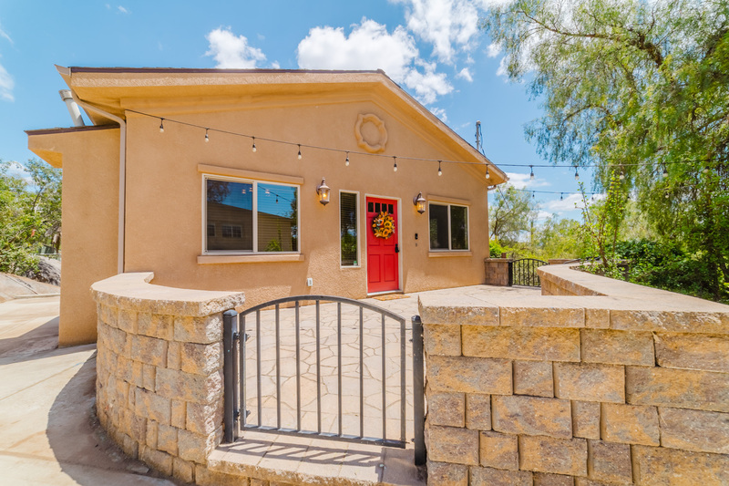 Valley Center House: 14764 Fruitvale Road