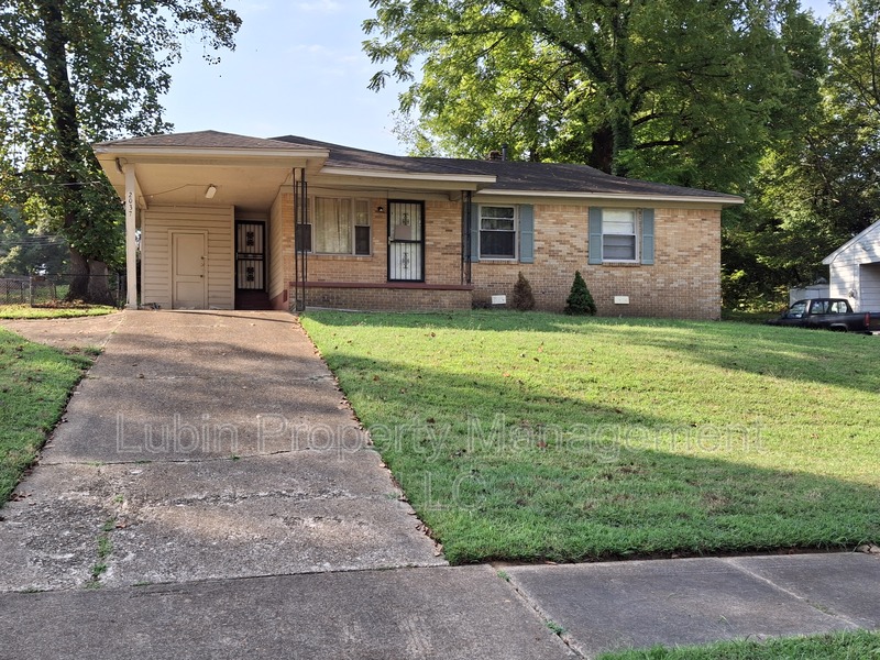 Memphis House: 2037 Durham Ave