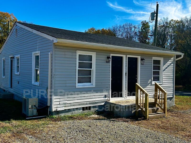 Lexington Condo: 920 Holt St