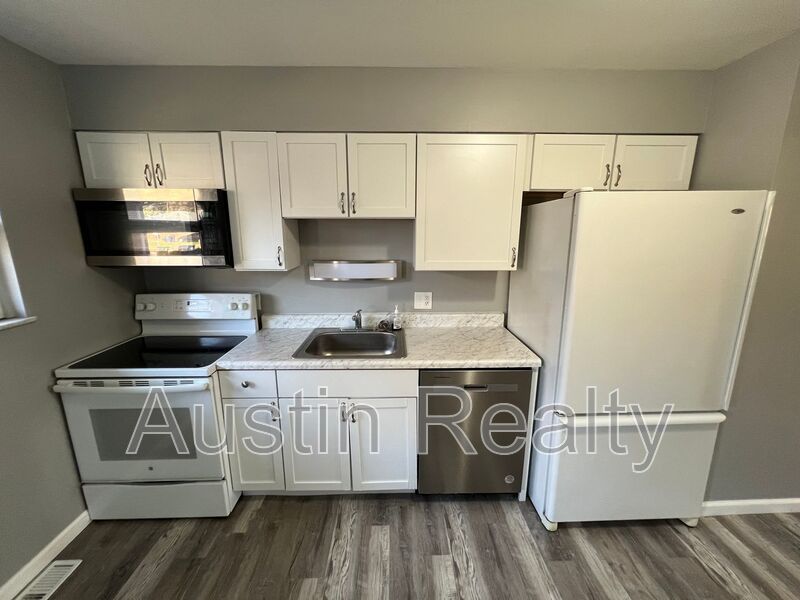 St. Ann House: 4222 Wright Ave