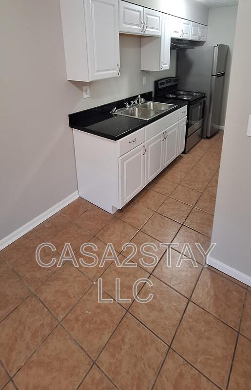 Radcliff Condo: 678 Knox Blvd