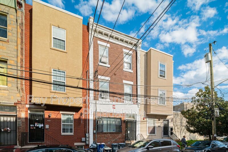 Philadelphia Condo: 2213 N Camac St