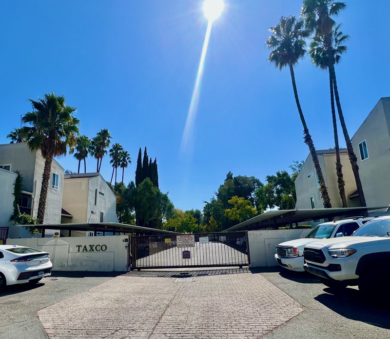 Concord Condo: 2200 Laguna Cir