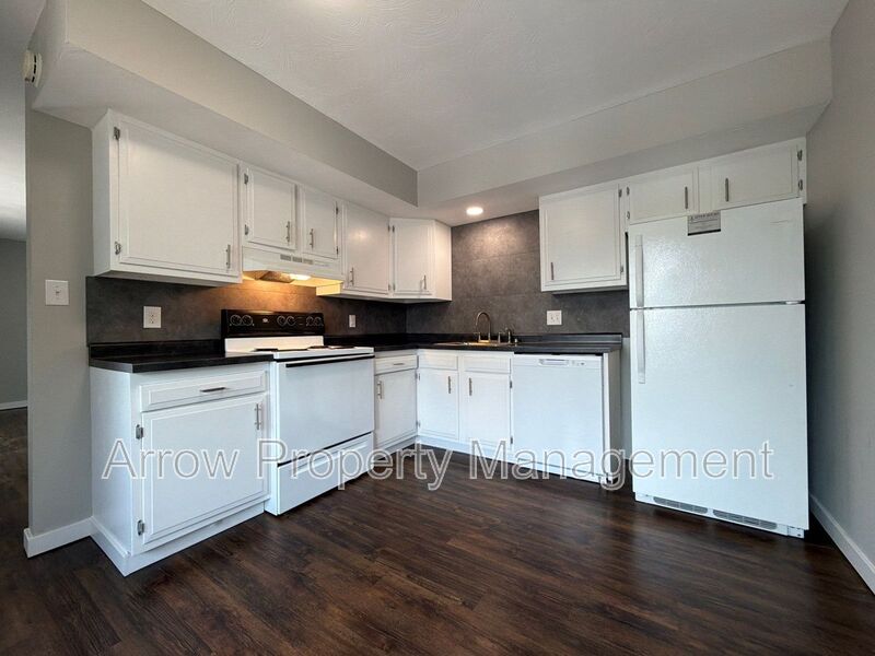 Seward Condo: 440 Moffitt Street