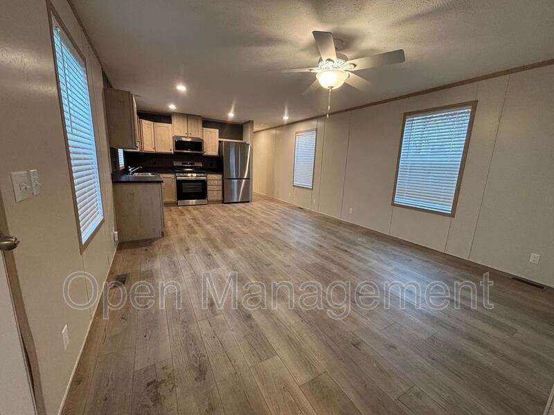 Bismarck House: 725 S. 12th Street