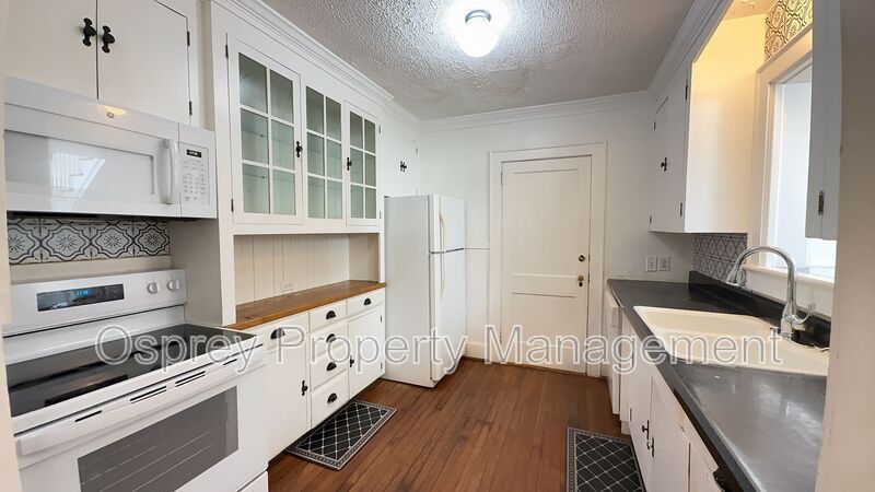 Spacious 4-Bedroom Norfolk Home with Sunroom & Fenced Backyard! - Photo 3