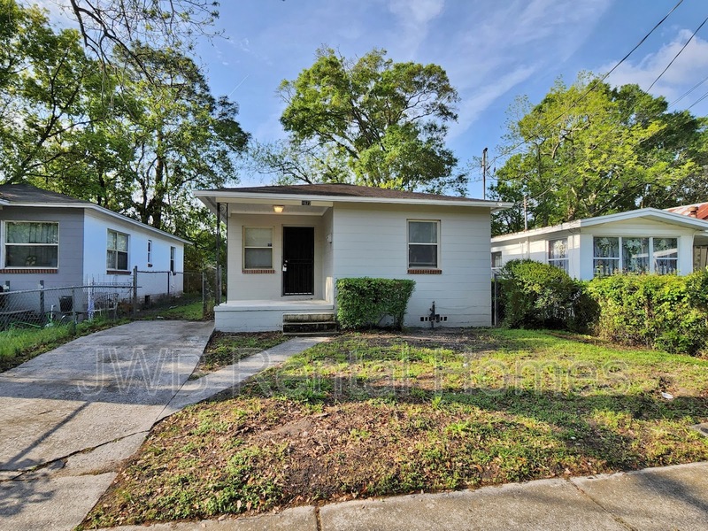 Jacksonville House: 1622 26th St W