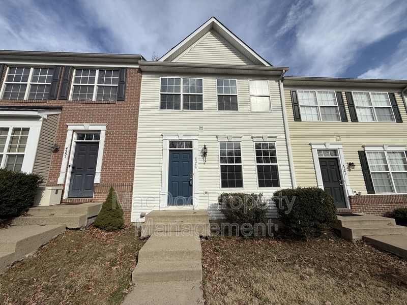 Fredericksburg Townhome: 4249 Normandy Ct