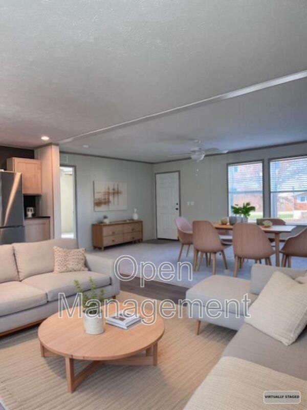 Ankeny House: 2301 Southwest Oralabor Road