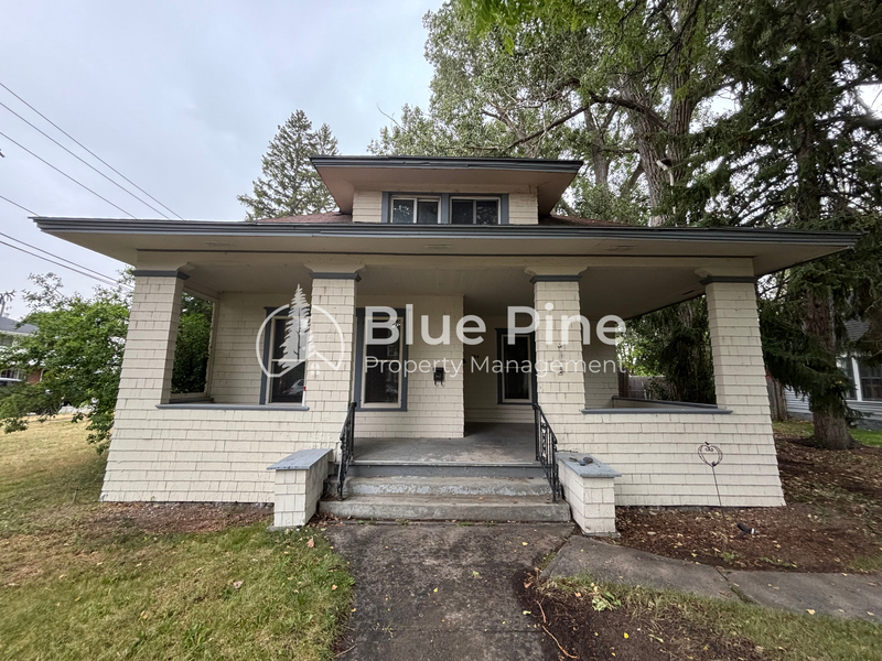 Idaho Falls House: 284 South Ridge Avenue