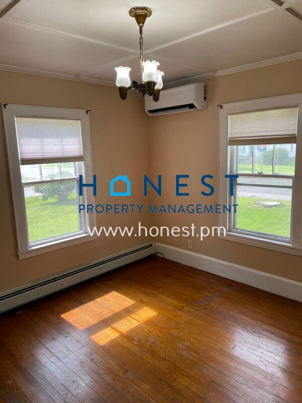 Waterville House: 164 Silver Street