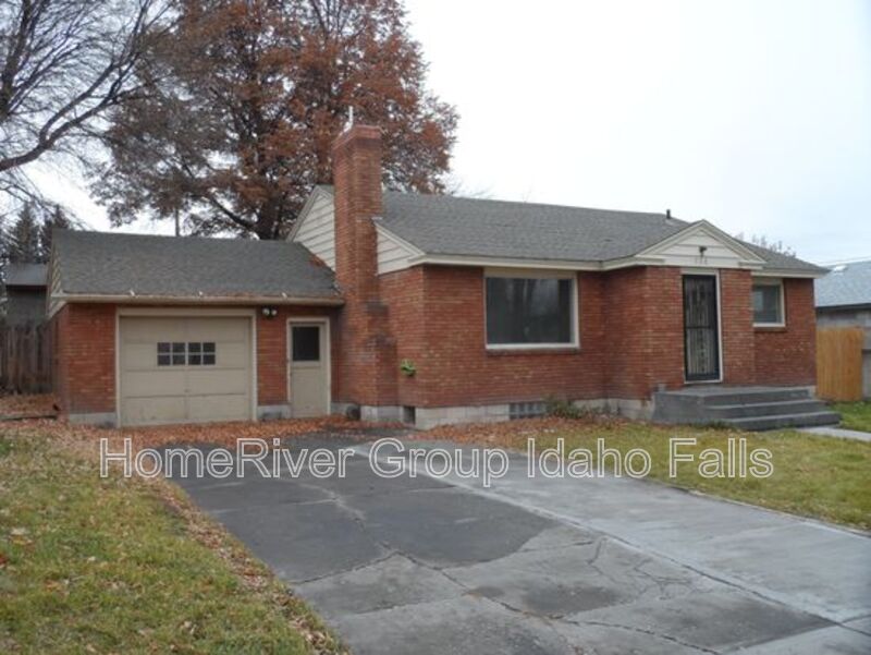 Idaho Falls House: 320 2nd St