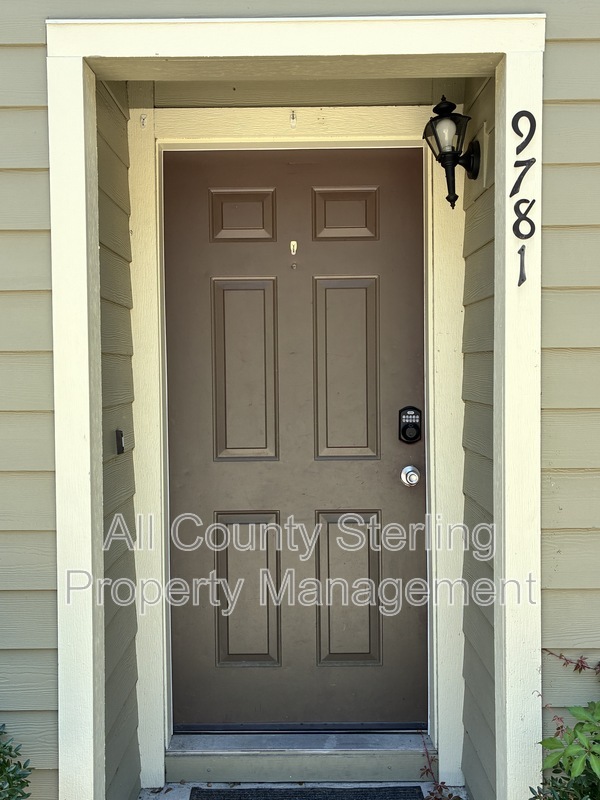 Gainesville Townhome: 9781 SW 52nd Ln