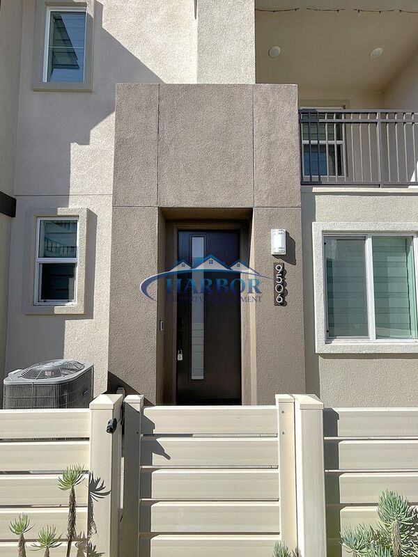 Gardena Townhome: 9506 Parker Lane
