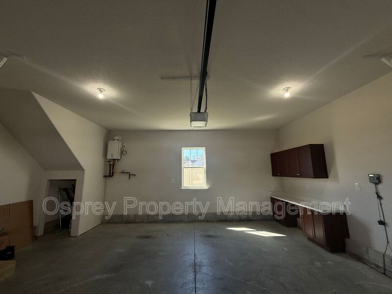 Spacious end-unit home in Virginia Beach!  - Photo 29