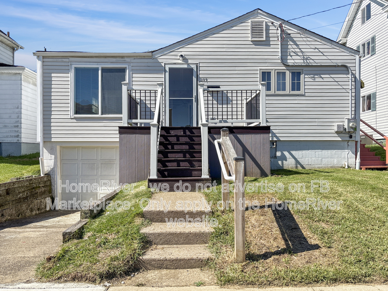 Canonsburg House: 249 Grace Ave