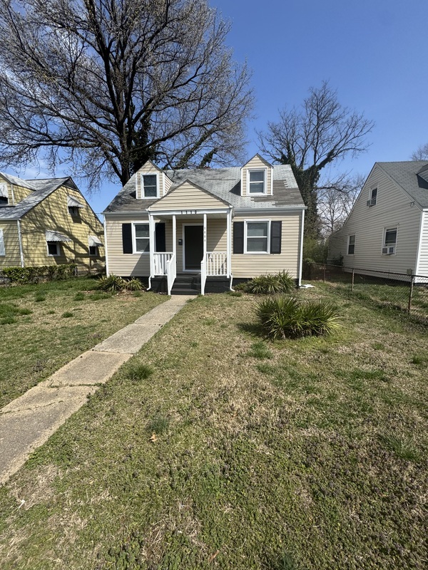 Richmond House: 1110 E 16th St