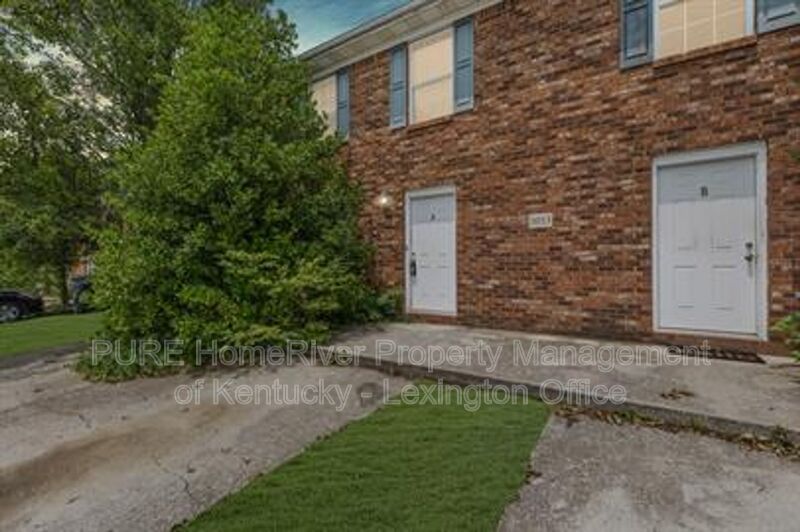 Richmond Condo: 1053 Merrick Drive