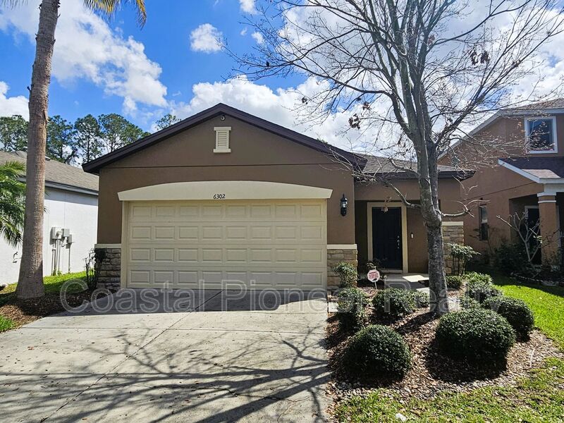 Riverview House: 6302 Magnolia Park Blvd