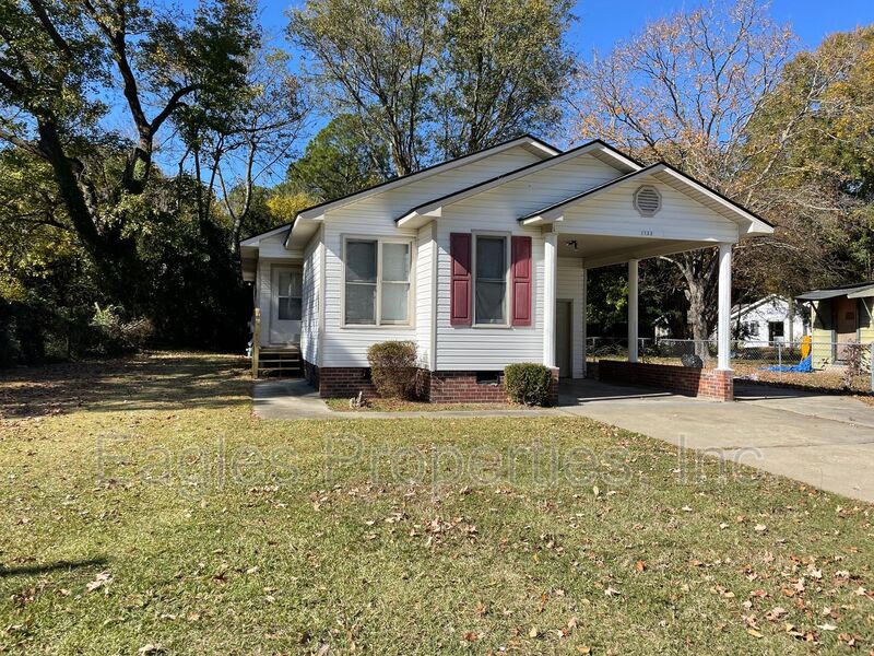 Goldsboro House: 1209 N John St