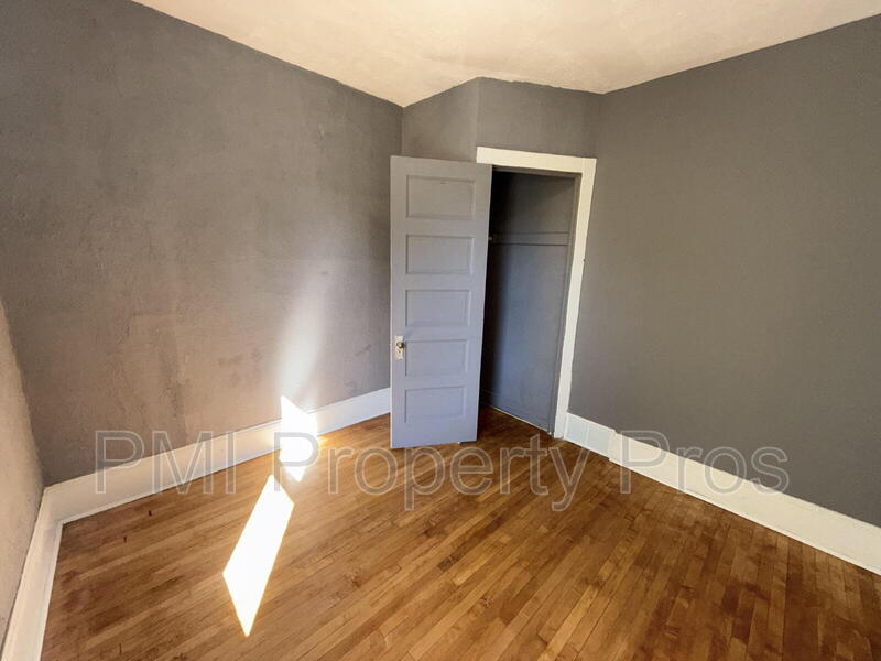 Milwaukee Condo: 2575 North 34th Street