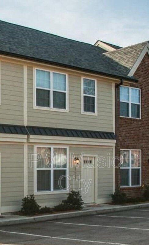 Nashville Townhome: 121 Porter Ter