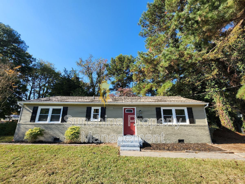 Newport News House: 213 Picard Dr