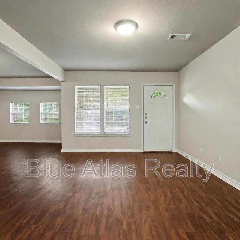 Garland House: 118 Sunflower Drive