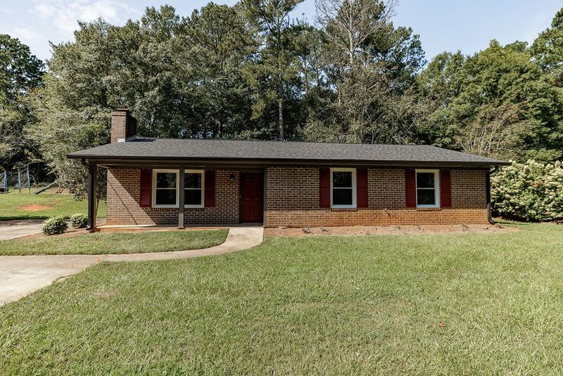 Watkinsville House: 147 VFW Drive